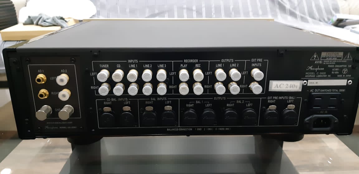 Preamplificator Accuphase C-2420