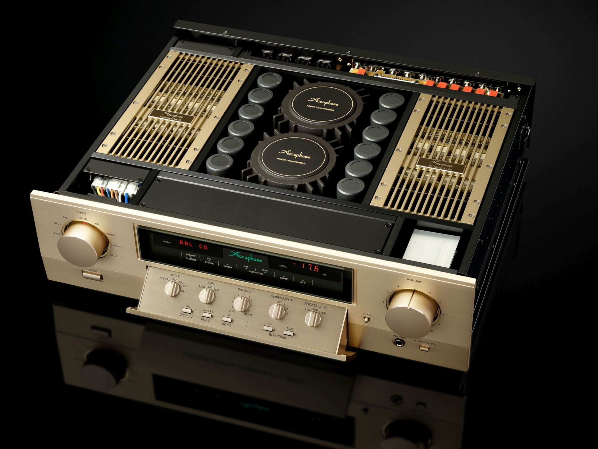 Предварительный Усилитель Accuphase C-3900